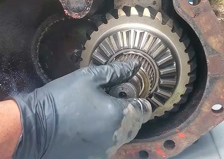 Semi truck differential repair, transmission and gearbox maintenance.